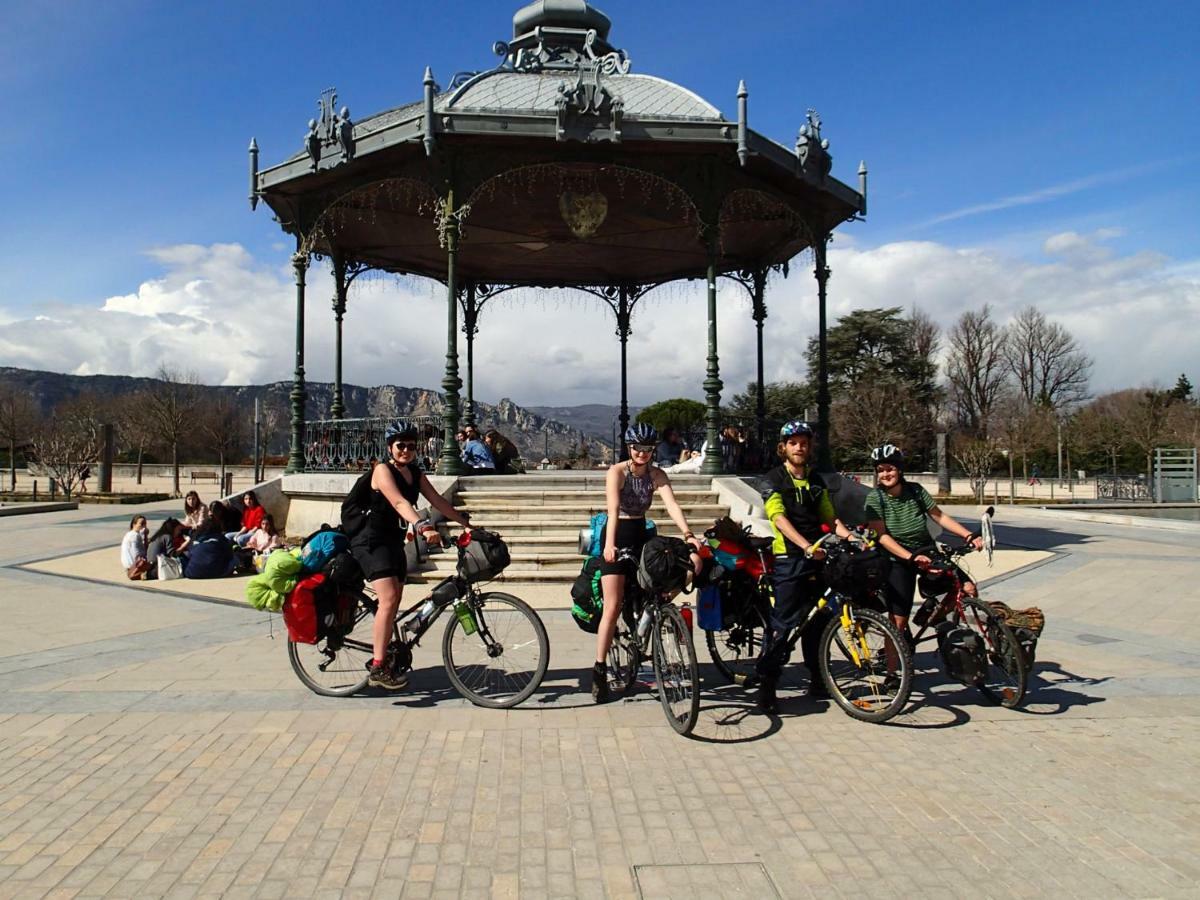 Velo Gite Valence Валанс Екстериор снимка